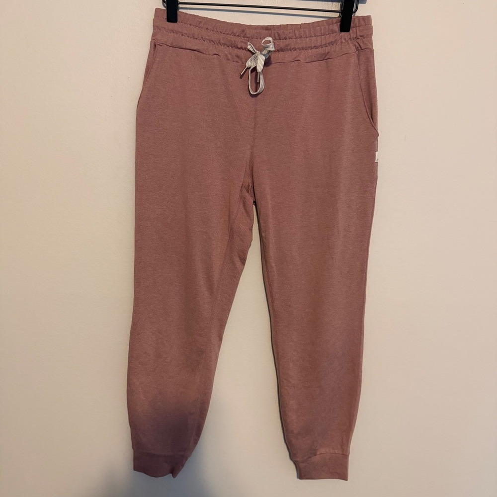 Vuori Performance joggers XS pink active athletic athleisure casual gym